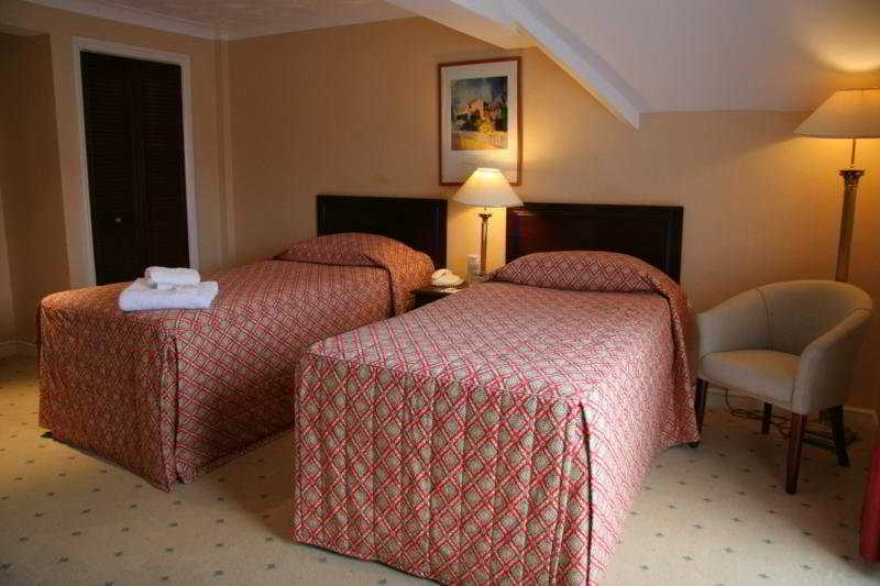 Steeple Aston The Holt Hotel מראה חיצוני תמונה